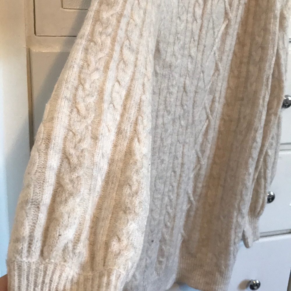 Size Small - image 3